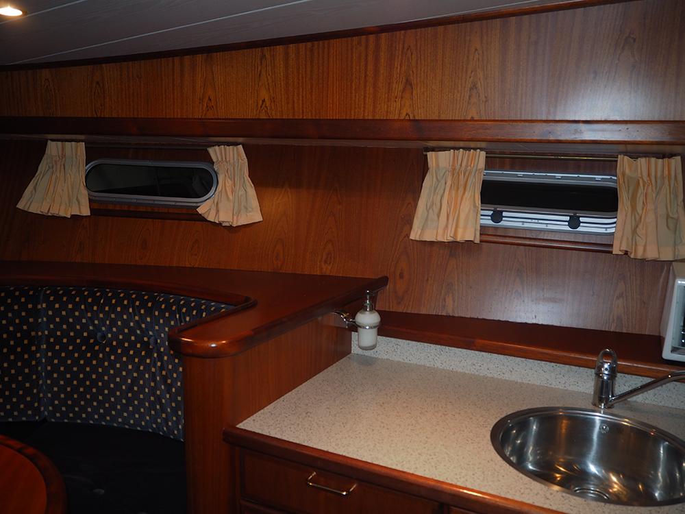 Fore ship, Accommodation